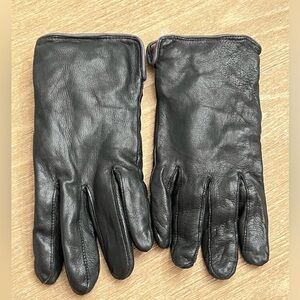 Gates ladies black deer skin gloves medium
